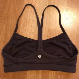 Lululemon Flow Y Nulu bra in plum/dark brown